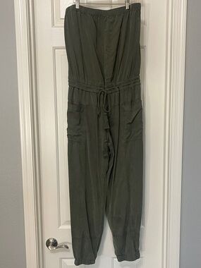 Young Fabulous & Broke Olive Green Strapless Jumpsuit w Drawstring Waist Sz L